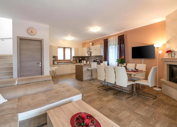 3 Bedroom Lovely In Barbariga