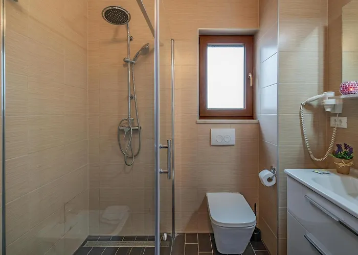 3 Bedroom Lovely In Vakantiehuis *