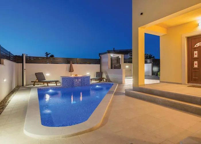 3 Bedroom Lovely In Vakantiehuis